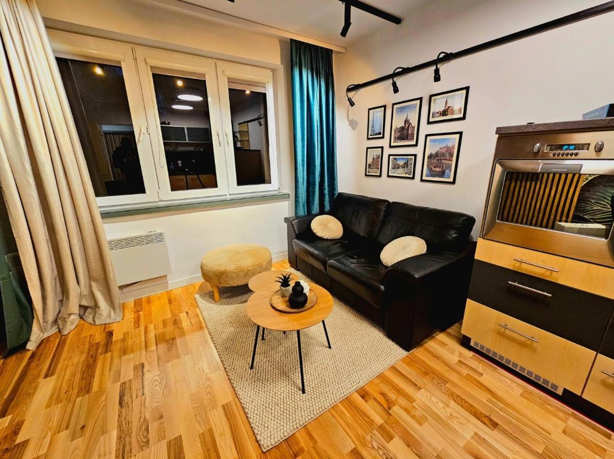 Eddie'S Luxury Apartments Ґлівіце Екстер'єр фото